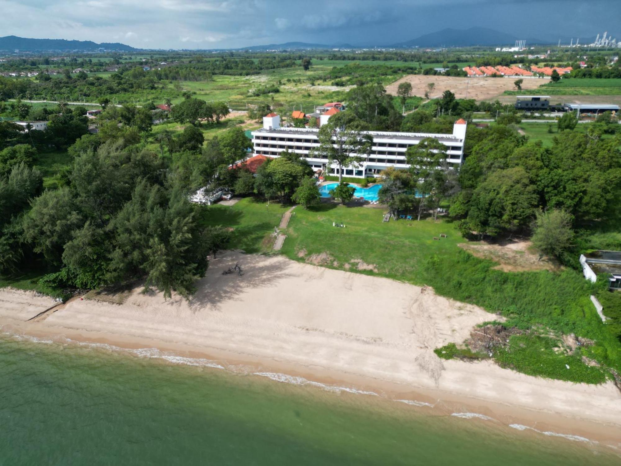 Purimas Beach Hotel & Spa Банчанг Екстер'єр фото