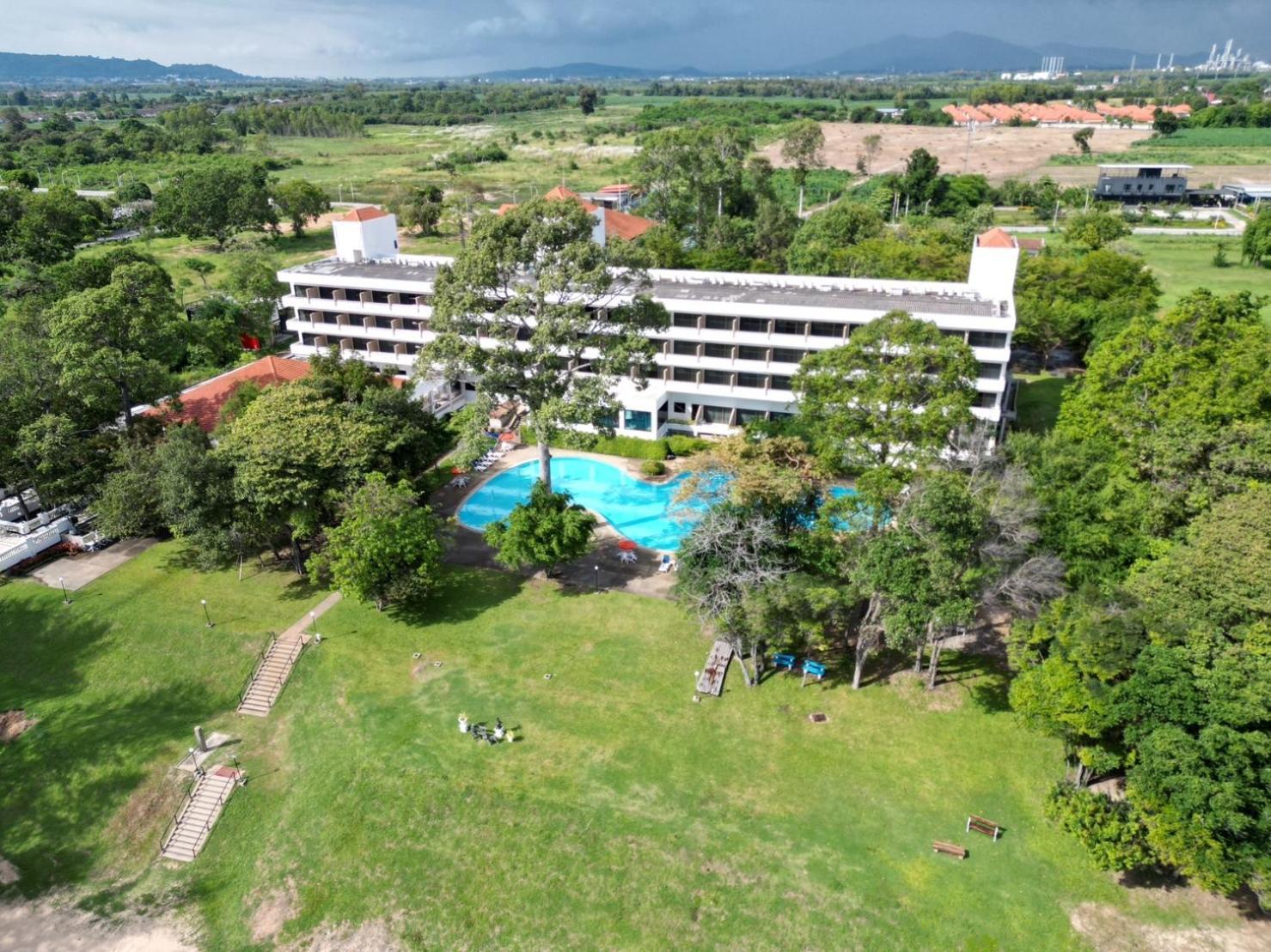 Purimas Beach Hotel & Spa Банчанг Екстер'єр фото
