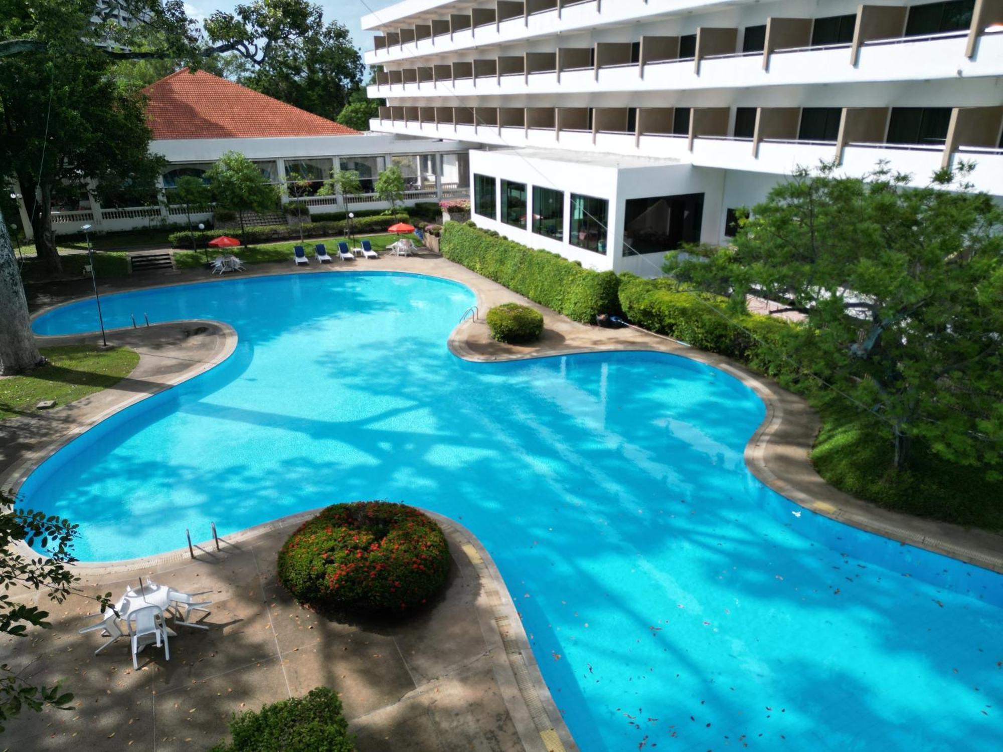 Purimas Beach Hotel & Spa Банчанг Екстер'єр фото