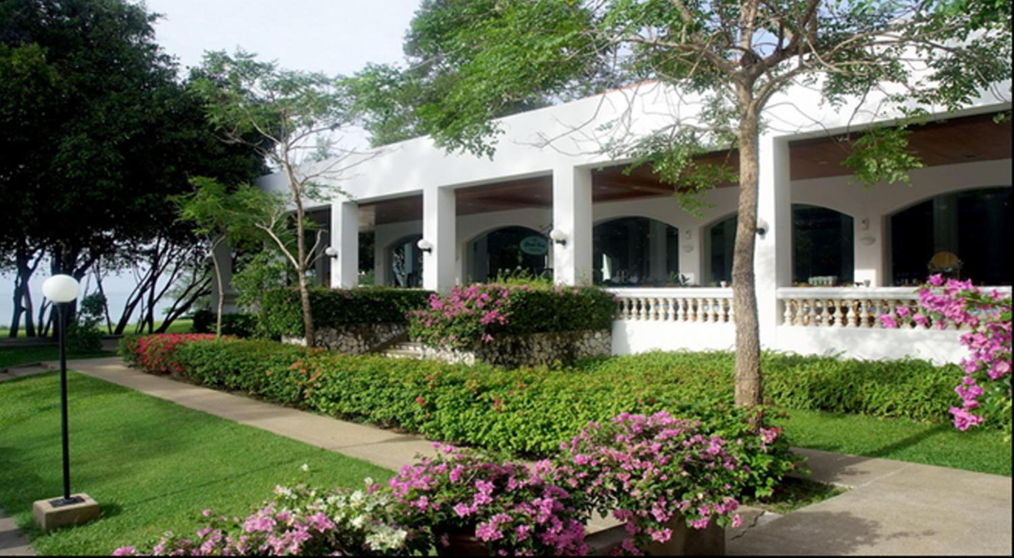 Purimas Beach Hotel & Spa Банчанг Екстер'єр фото