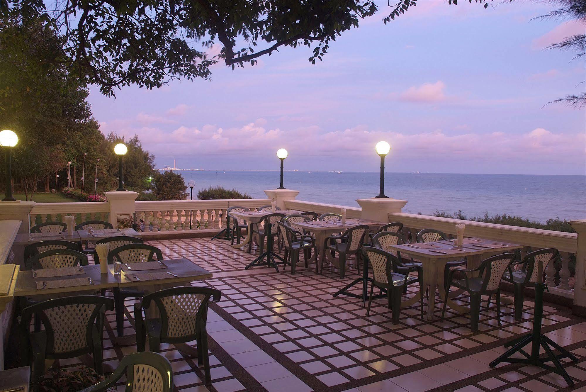 Purimas Beach Hotel & Spa Банчанг Екстер'єр фото