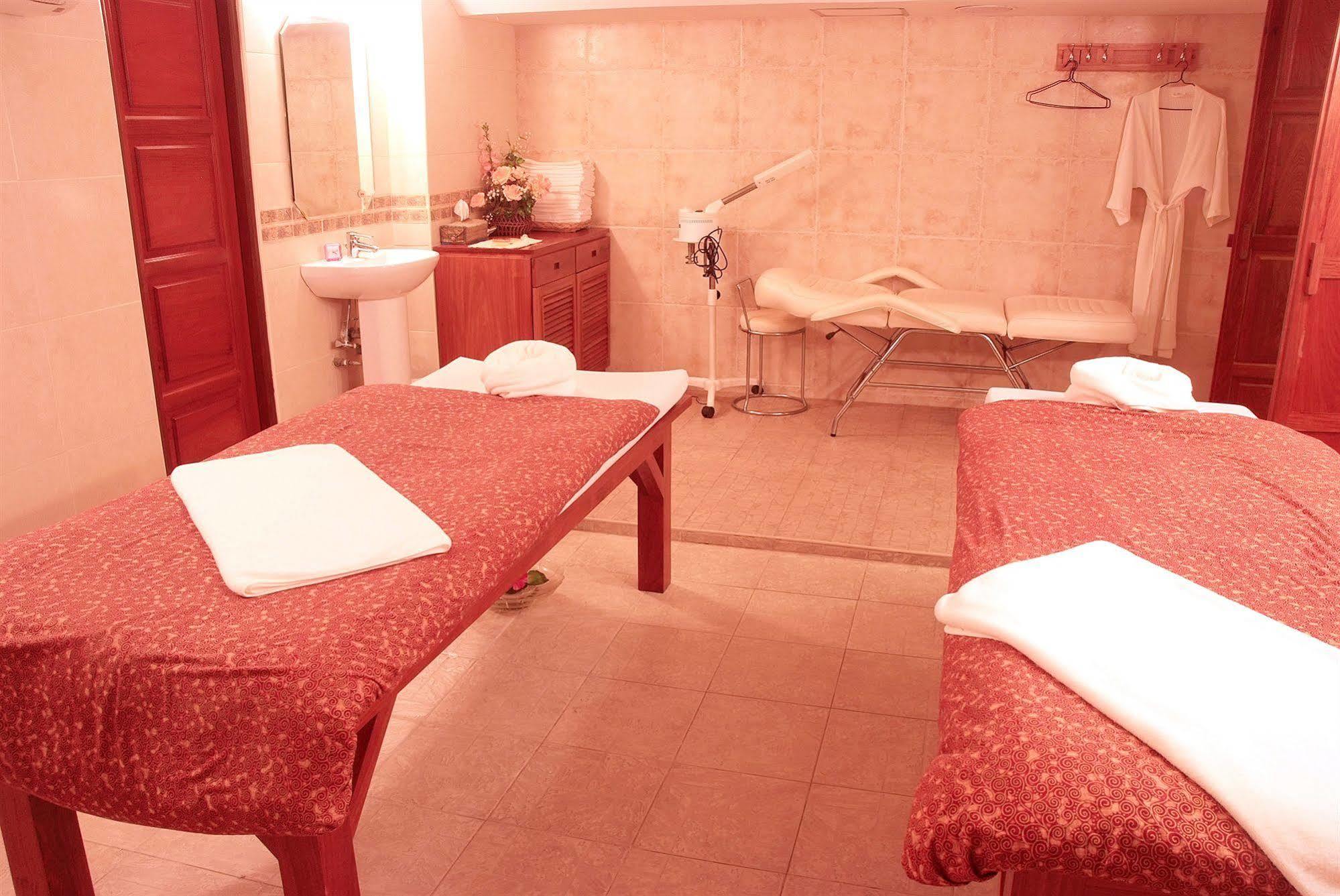 Purimas Beach Hotel & Spa Банчанг Екстер'єр фото