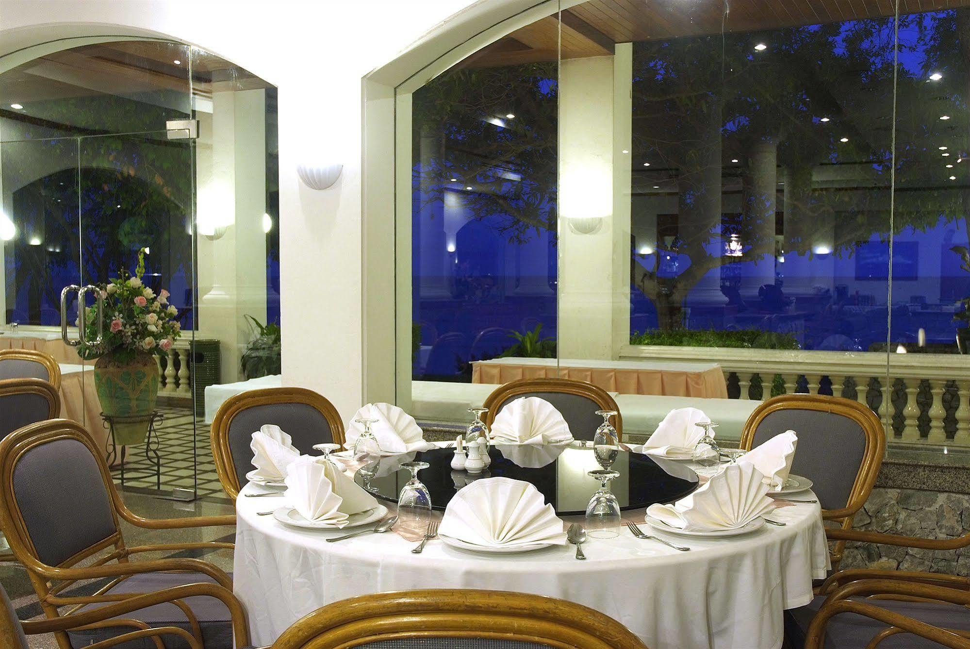 Purimas Beach Hotel & Spa Банчанг Екстер'єр фото